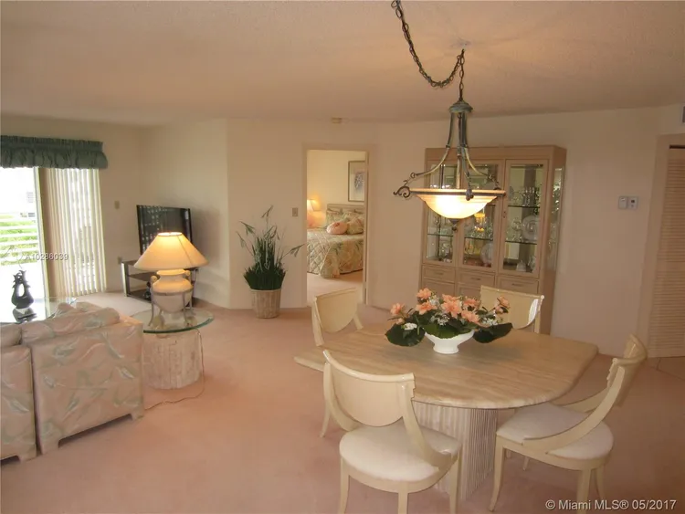 Le Frontenac #501 image #17