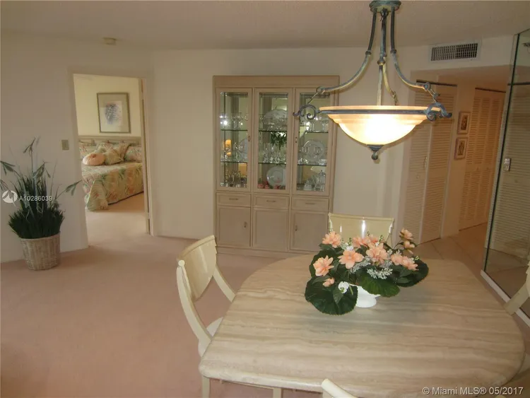 Le Frontenac #501 image #19