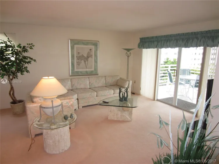 Le Frontenac #501 image #20