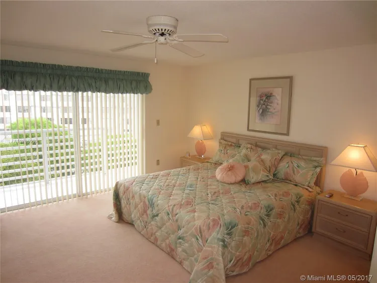 Le Frontenac #501 image #25