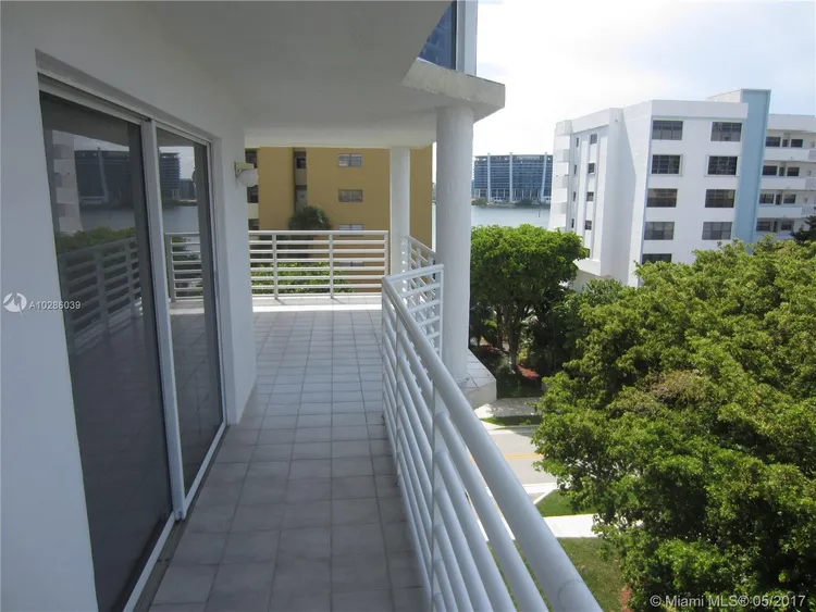 Le Frontenac #501 image #34