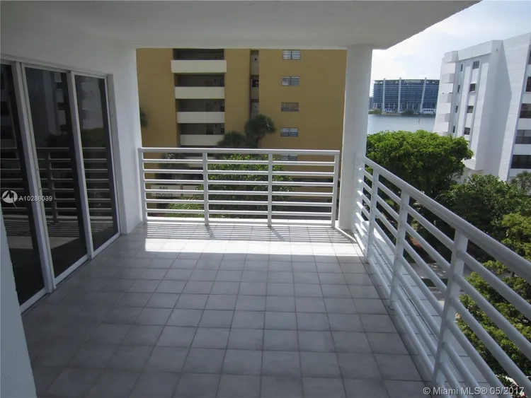 Le Frontenac #501 image #36