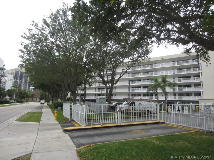 Le Frontenac #501 image #53