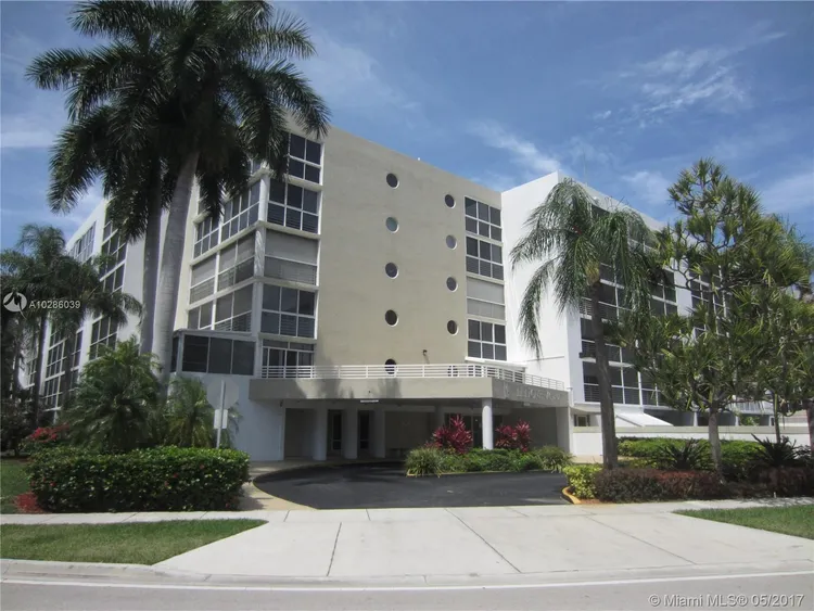 Le Frontenac #501 image #55