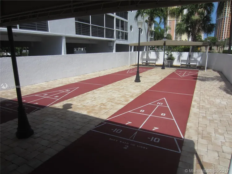 Le Frontenac #501 image #60