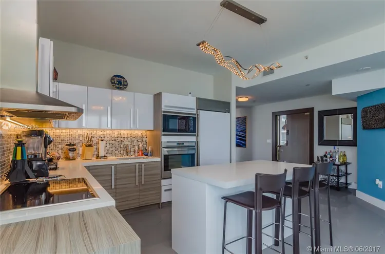 Paramount Bay #2902 image #12