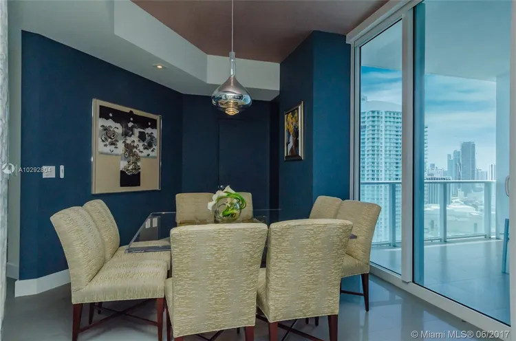 Paramount Bay #2902 image #17