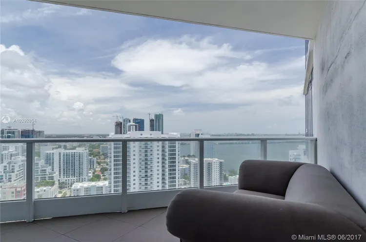 Paramount Bay #2902 image #31