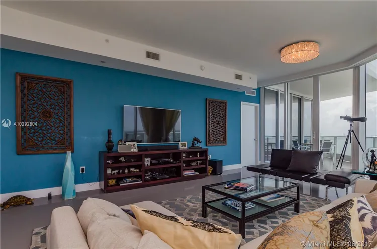 Paramount Bay #2902 image #9