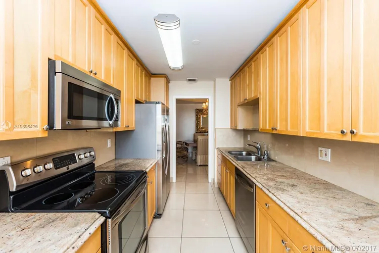 Turnberry Towers #TSF image #14