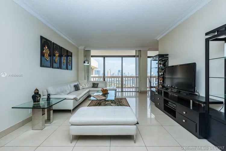 Turnberry Towers #TSF image #18