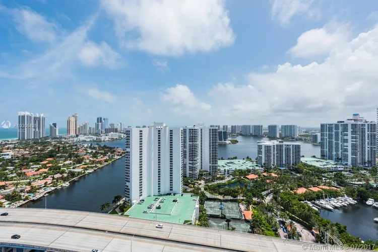 Turnberry Towers #TSF image #33