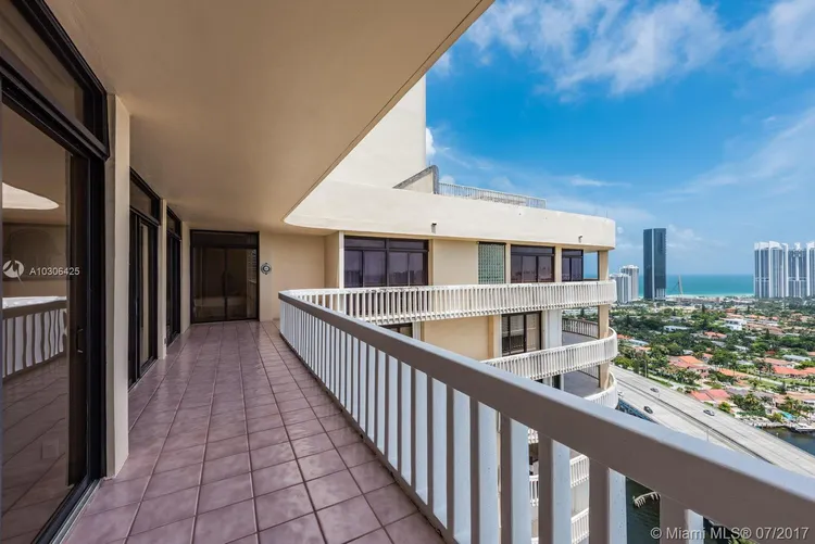 Turnberry Towers #TSF image #34