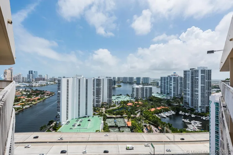 Turnberry Towers #TSF image #40