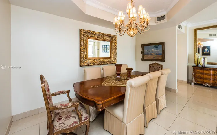 Turnberry Towers #TSF image #8