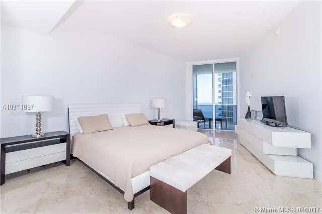 Trump Tower 1 #2807 image #11