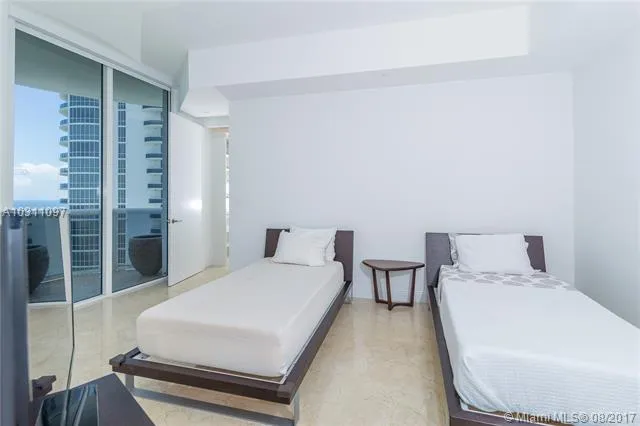 Trump Tower 1 #2807 image #15