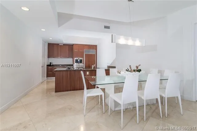 Trump Tower 1 #2807 image #7