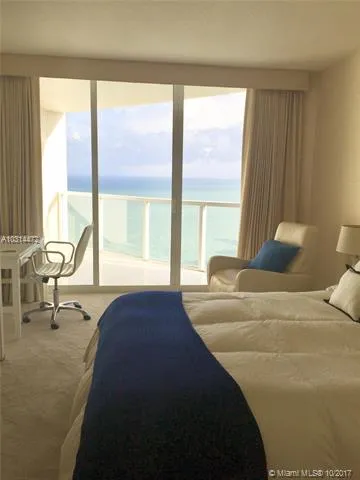 La Perla #3301 image #24