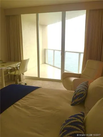 La Perla #3301 image #27