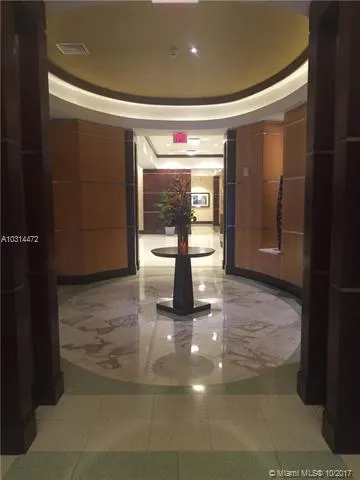 La Perla #3301 image #6