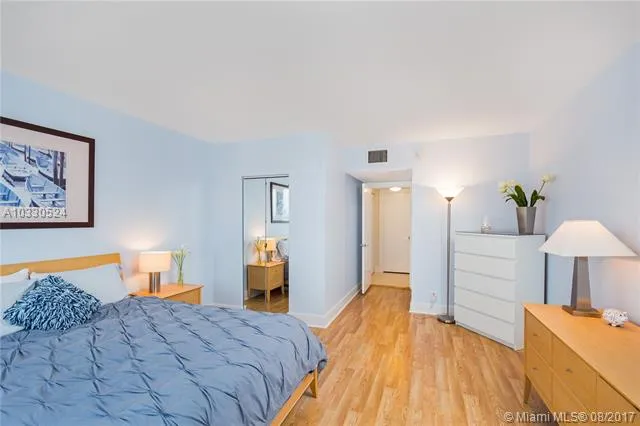 Roney Palace #934 image #9