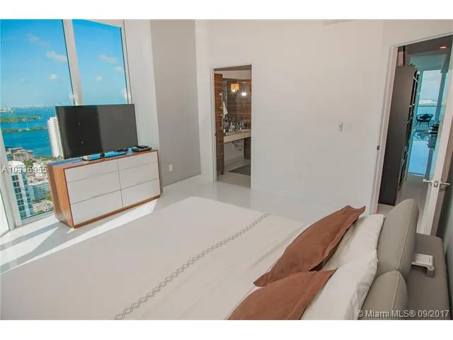 Paramount Bay #3701 image #13