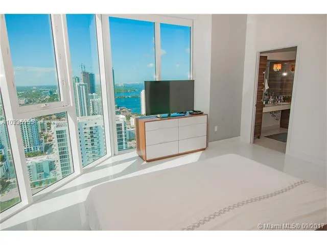 Paramount Bay #3701 image #14