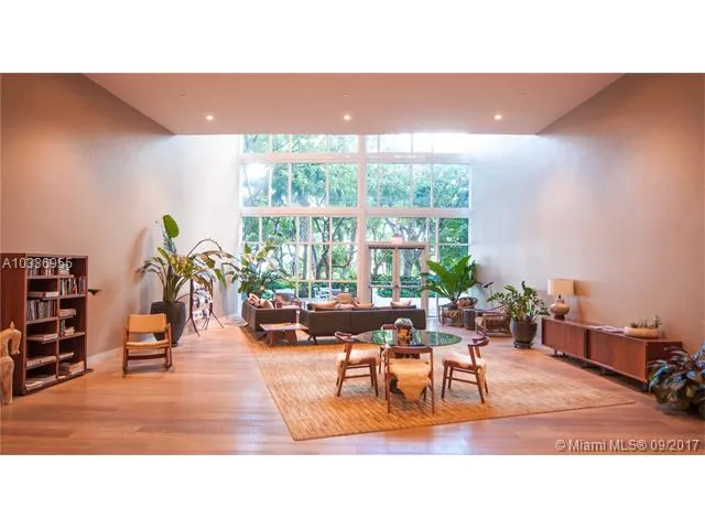 Paramount Bay #3701 image #21