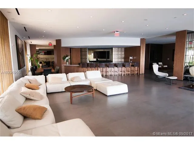 Paramount Bay #3701 image #27