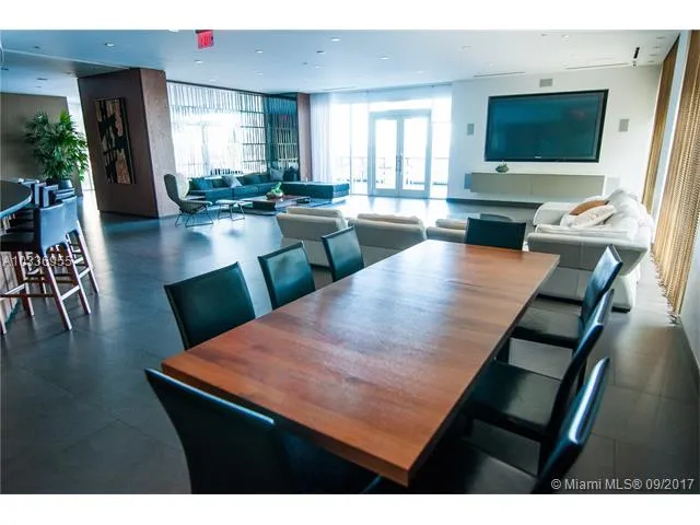 Paramount Bay #3701 image #28