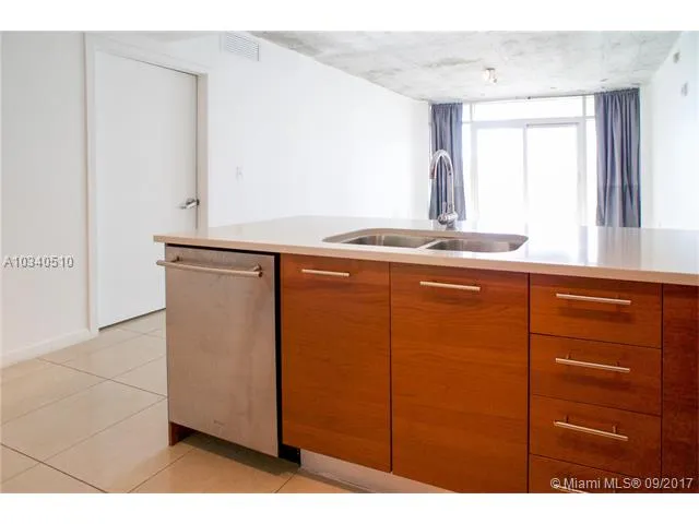 Midblock Condominium #920 image #12