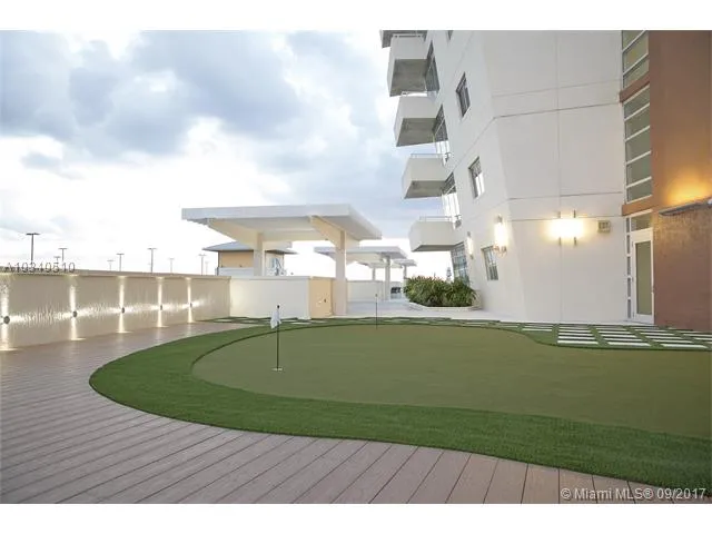 Midblock Condominium #920 image #8