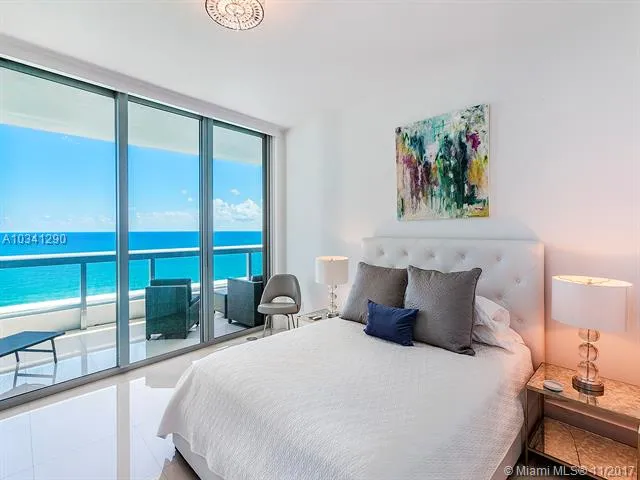 Carillon Condo North Tower #1707 image #10