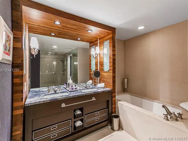 Carillon Condo North Tower #1707 image #12