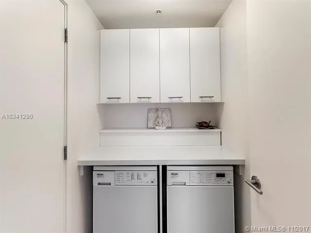 Carillon Condo North Tower #1707 image #17