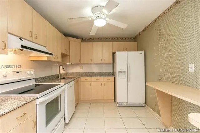 Bayshore Place #1604B image #15