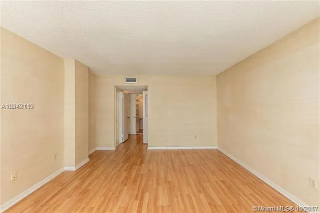 Bayshore Place #1604B image #8