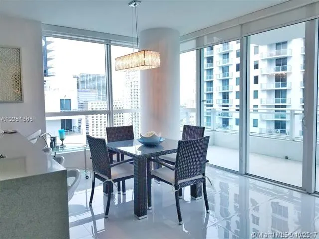 The Bond #3606 image #16