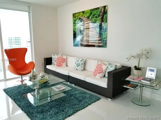 The Bond #3606 image #18