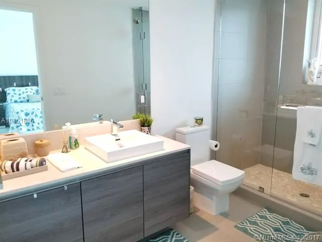 The Bond #3606 image #23