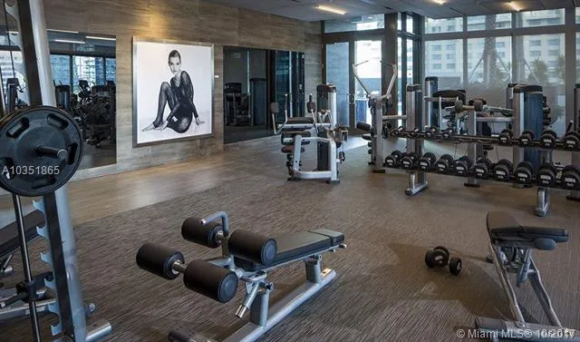 The Bond #3606 image #9