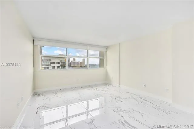 Bayshore Place #1404B image #11