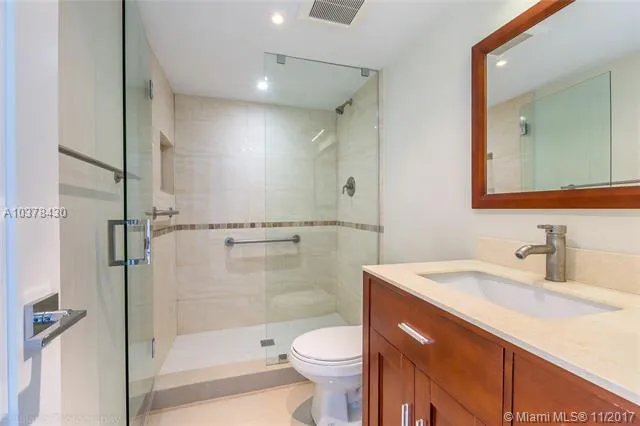 Bayshore Place #1404B image #25