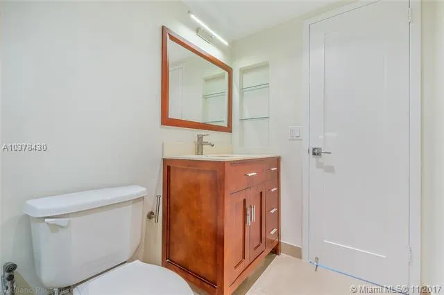 Bayshore Place #1404B image #26