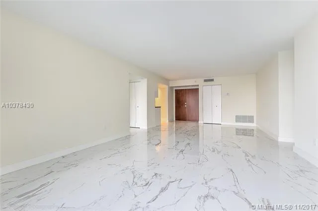 Bayshore Place #1404B image #27