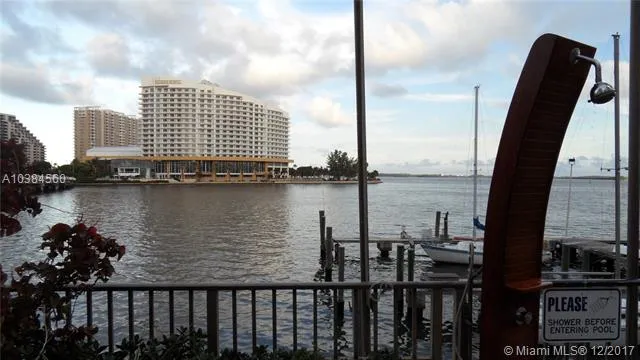 Four Ambassadors #825 image #10