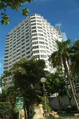 Four Ambassadors #825 image #18