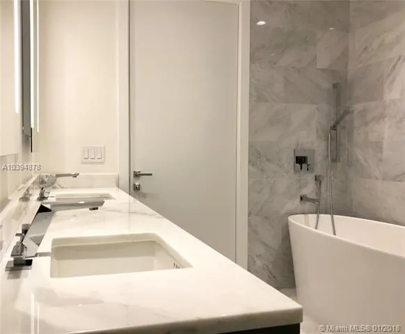 Echo Brickell #2902 image #22