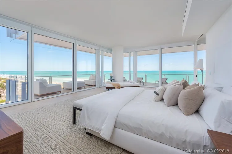 The Surf Club Four Seasons Hotel And Residences #N-821 image #13